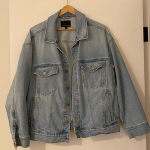 Banana Republic petite oversized denim jacket, size large petite